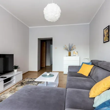 Marina Comfort By Bookinghost Apartment