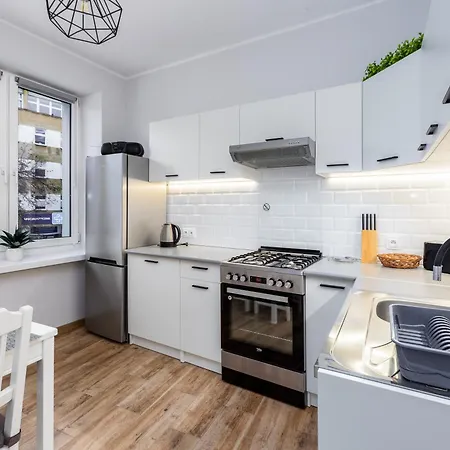 Marina Comfort By Bookinghost