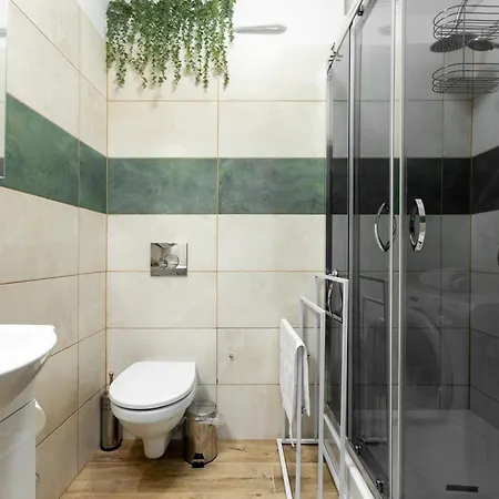 Marina Comfort By Bookinghost Apartment