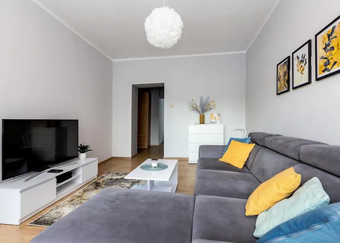 Marina Comfort By Bookinghost شقة